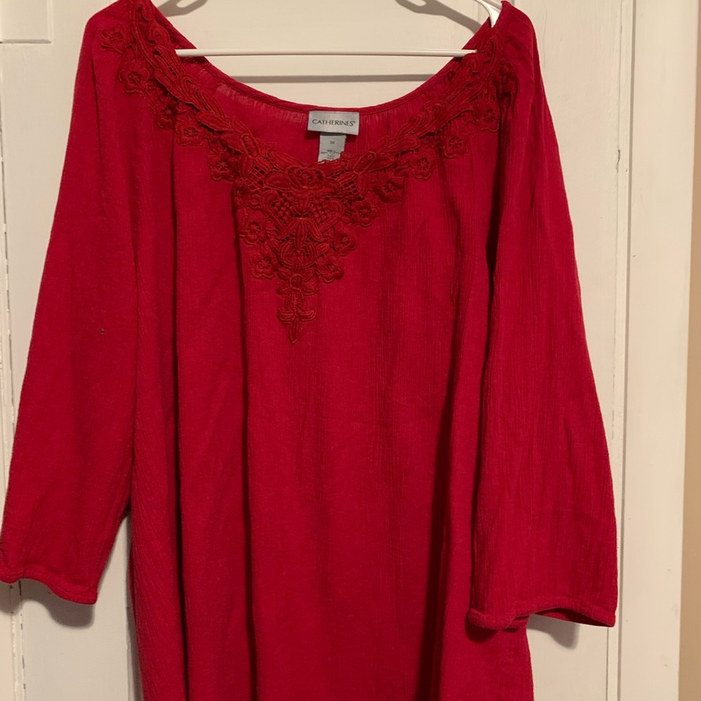 Catherine’s Red 3x cute top !